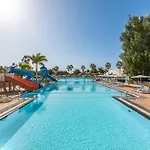 Thb Tropical Island منتجع