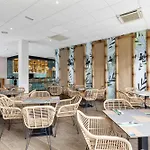 Thb Tropical Island منتجع 4*