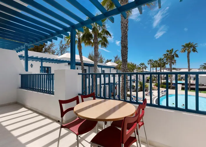 Курортний комплекс Thb Tropical Island