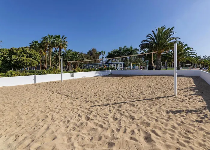 Курортний комплекс Thb Tropical Island