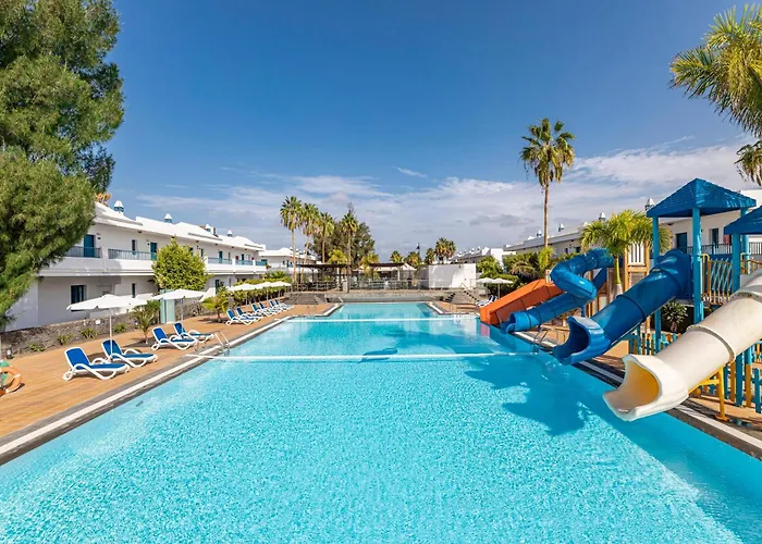 Курортний комплекс Thb Tropical Island