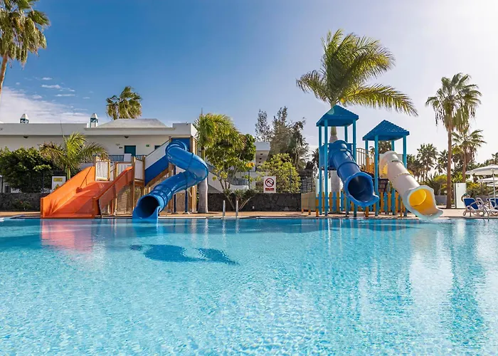 Курортний комплекс Thb Tropical Island