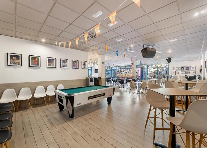 Thb Tropical Island منتجع